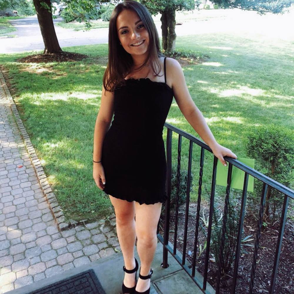 Meet your Posher, Julia